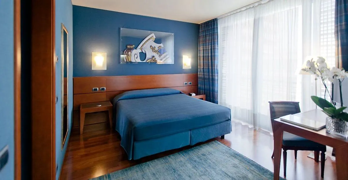 Hotel Rossini Al Teatro Imperia