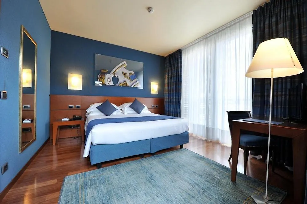 Hotel Rossini Al Teatro Imperia