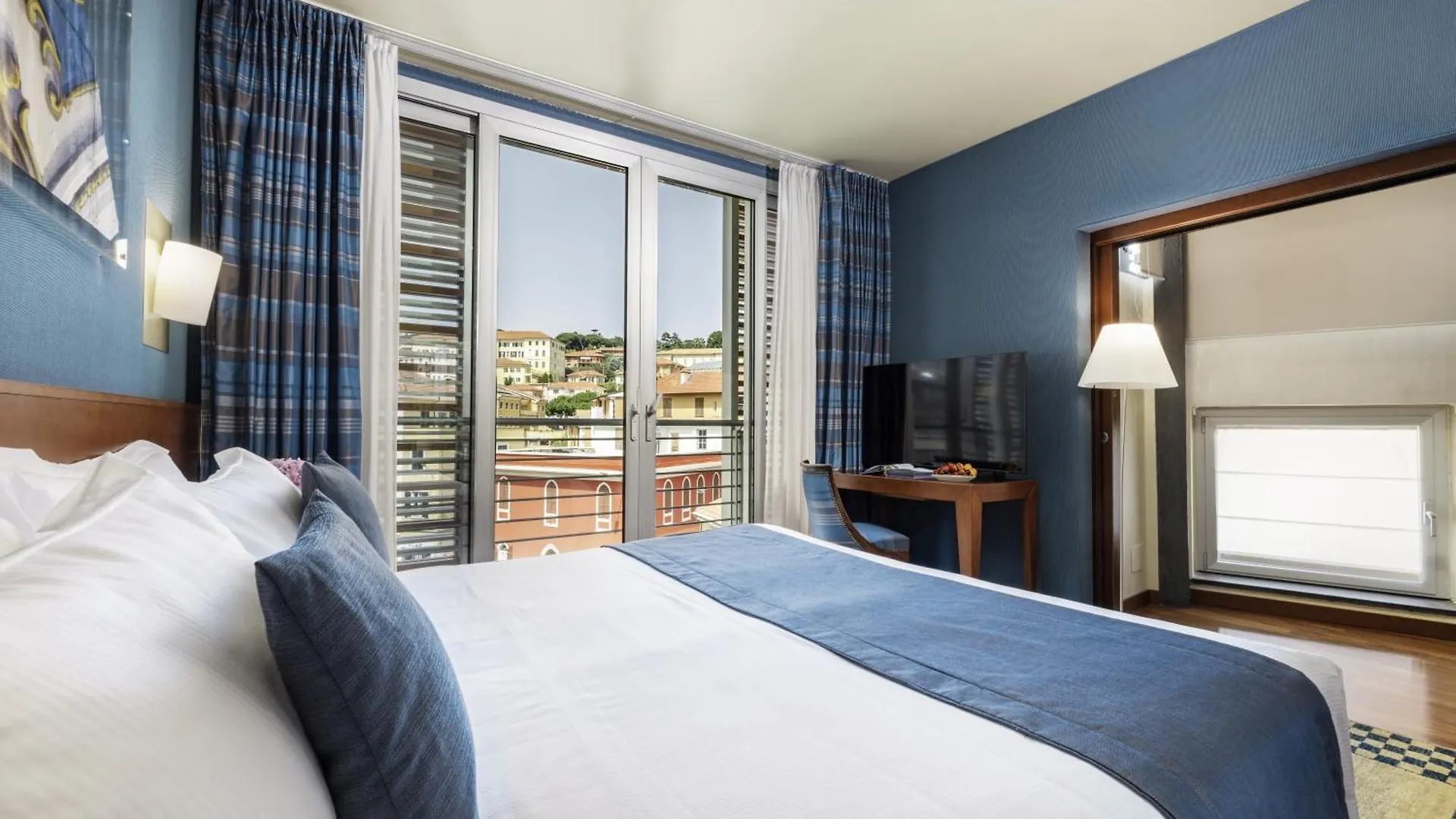 Hotel Rossini Al Teatro Imperia 4*,