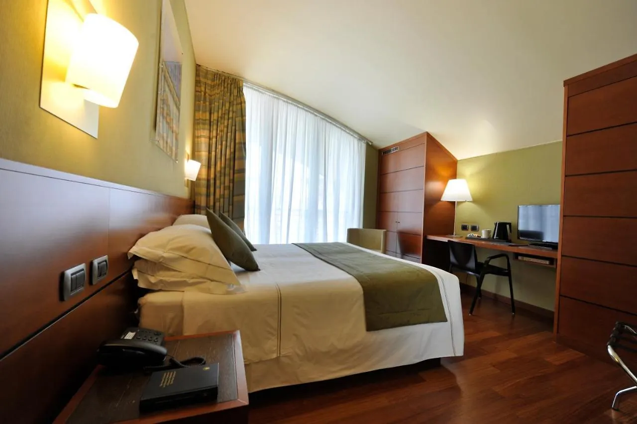 ****  B&B Hotel Imperia Rossini Al Teatro Itália