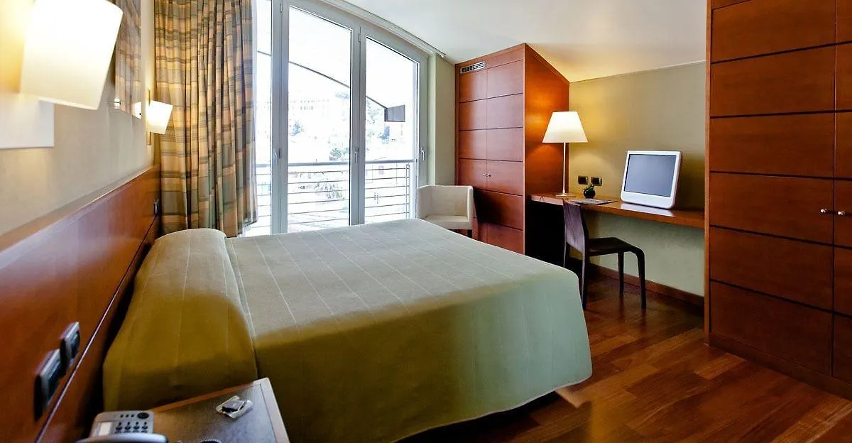 Hotel Rossini Al Teatro Imperia