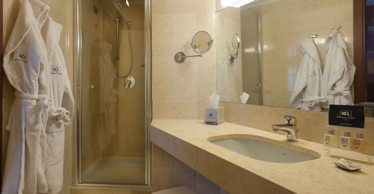 ****  Hotel Rossini Al Teatro Imperia Italy