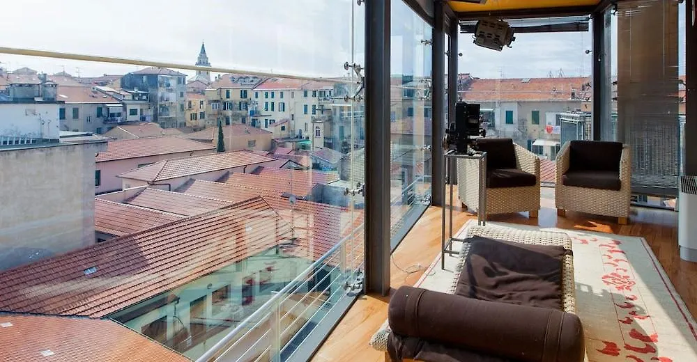 ****  Hotel Rossini Al Teatro Imperia Italy