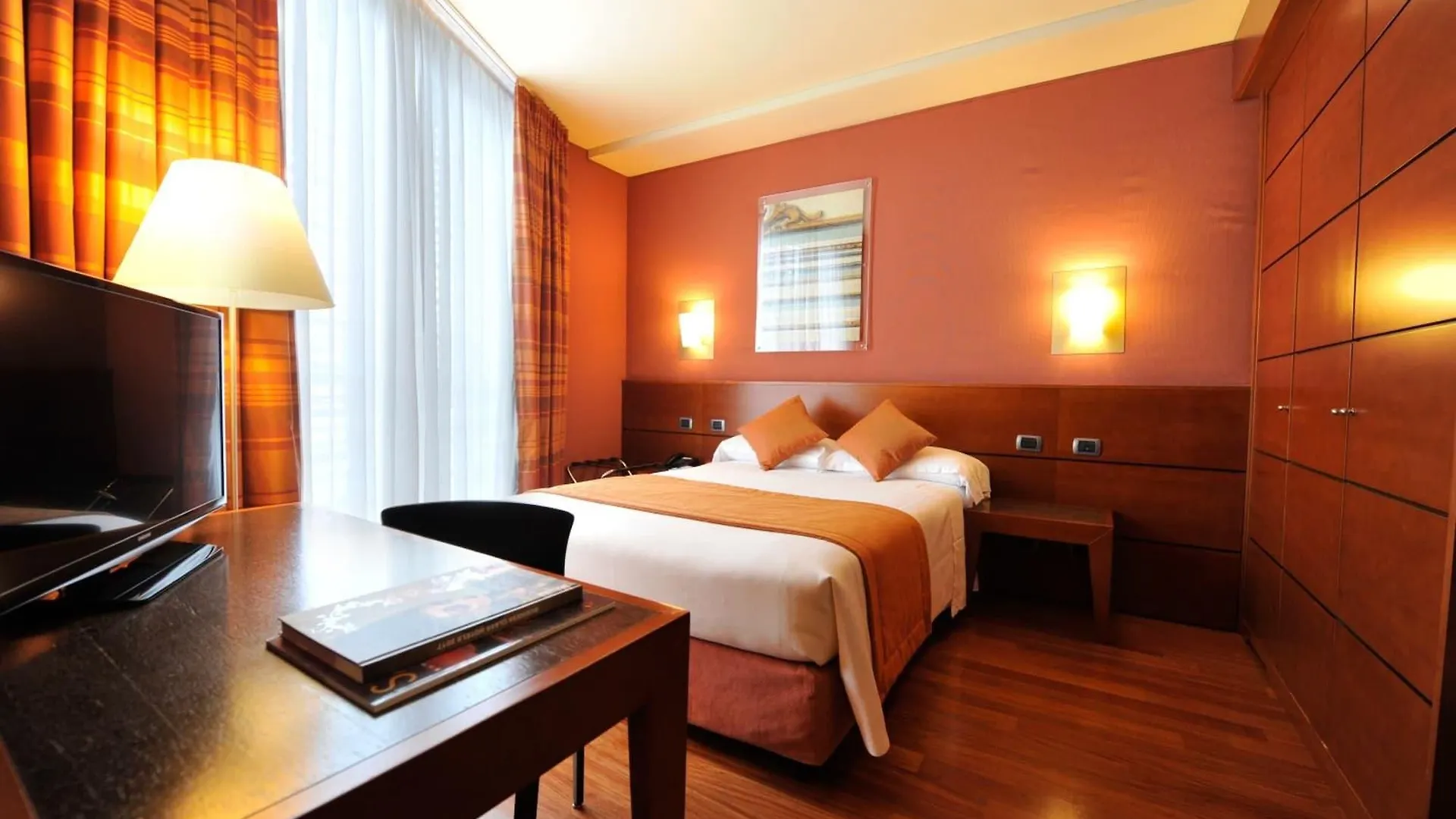 ****  Hotel Rossini Al Teatro Imperia Italië