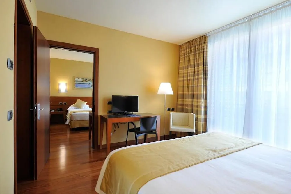 Hotel Rossini Al Teatro Imperia