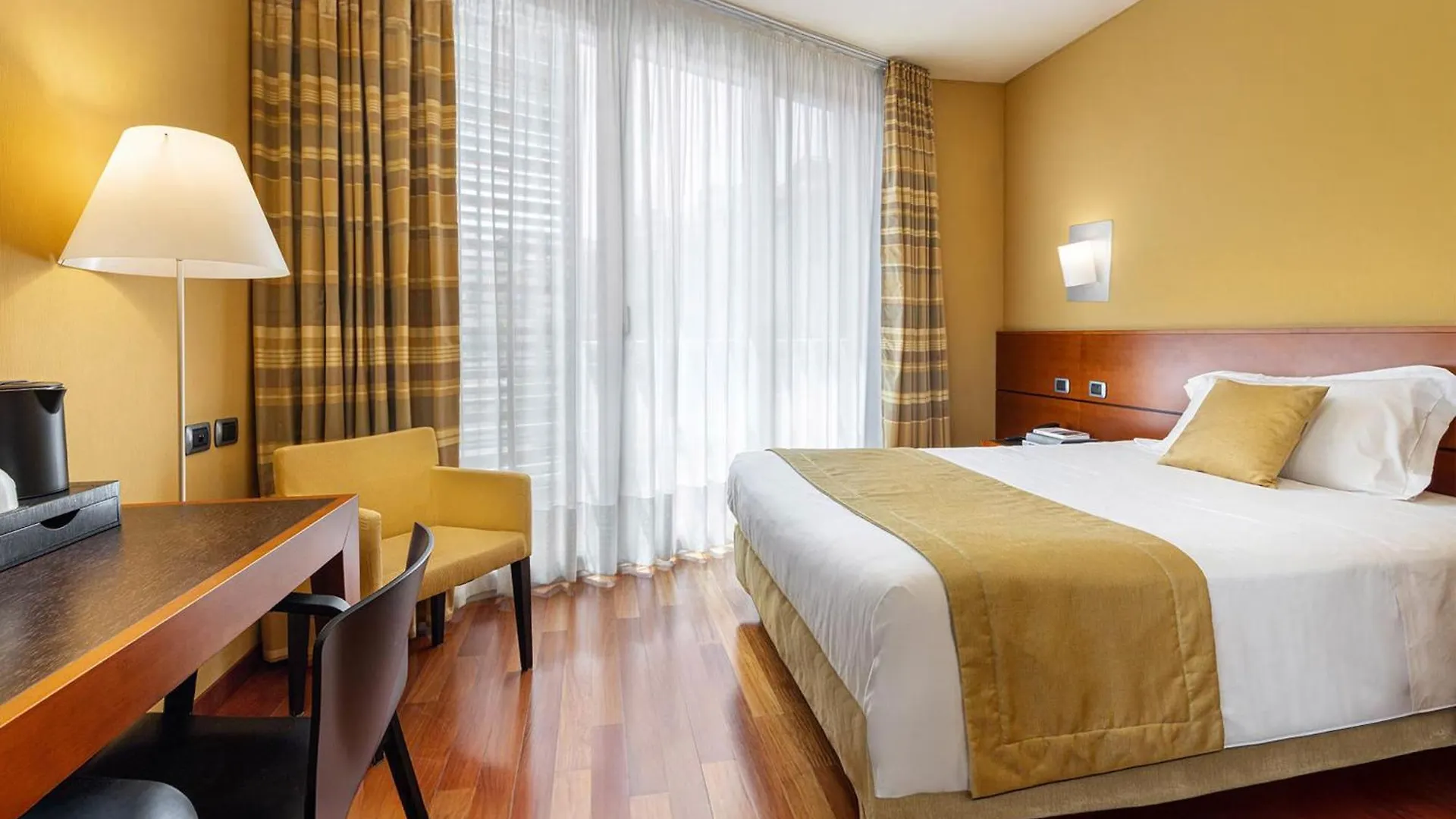 B&B Hotel Imperia Rossini Al Teatro
