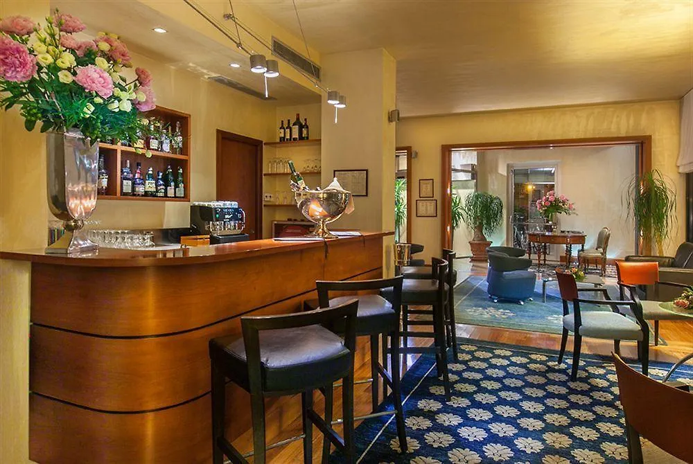 Hotel Rossini Al Teatro Imperia