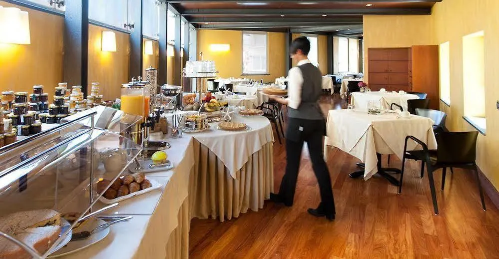 Hotel Rossini Al Teatro Imperia